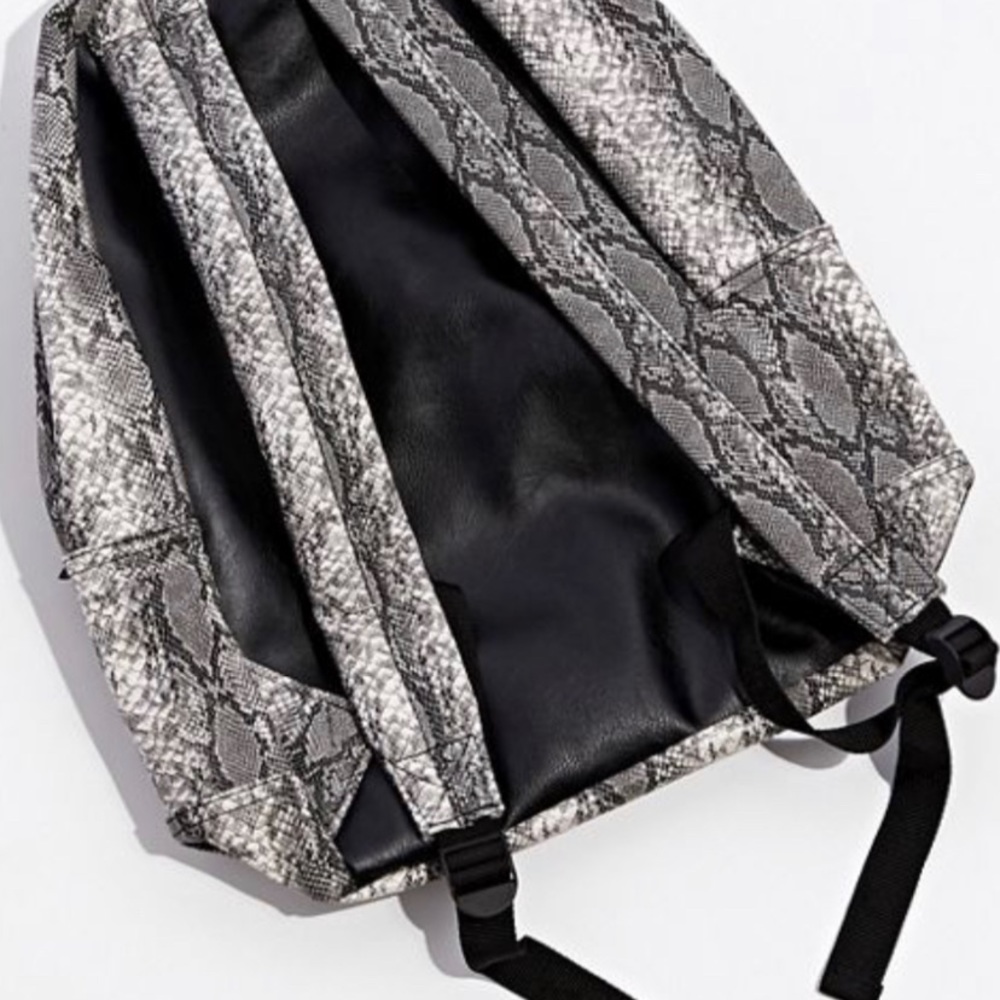 Snake Skin Faux Leather Backpack - Picture 4 of 4